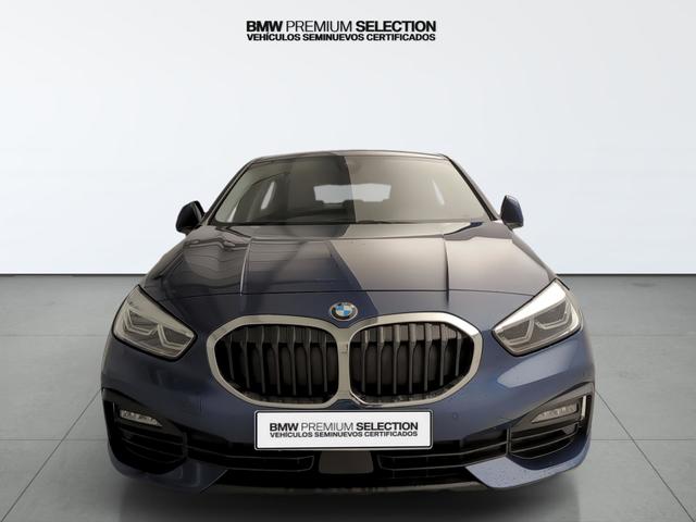 BMW Serie 1 118i color Azul. Año 2024. 103KW(140CV). Gasolina. En concesionario Automotor Premium Marbella - Málaga de Málaga