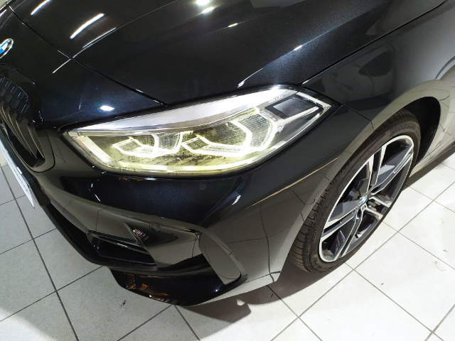 BMW Serie 1 118d color Negro. Año 2024. 110KW(150CV). Diésel. En concesionario Hispamovil Elche de Alicante