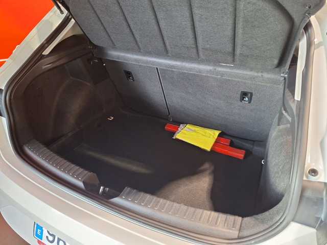 SEAT León 2.0 TDI S&S Reference Go 85 kW (115 CV)