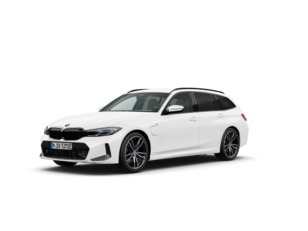 Fotos de BMW Serie 3 330e Touring color Blanco. Año 2024. 215KW(292CV). Híbrido Electro/Gasolina. En concesionario Motri Motor Jaén de Jaén