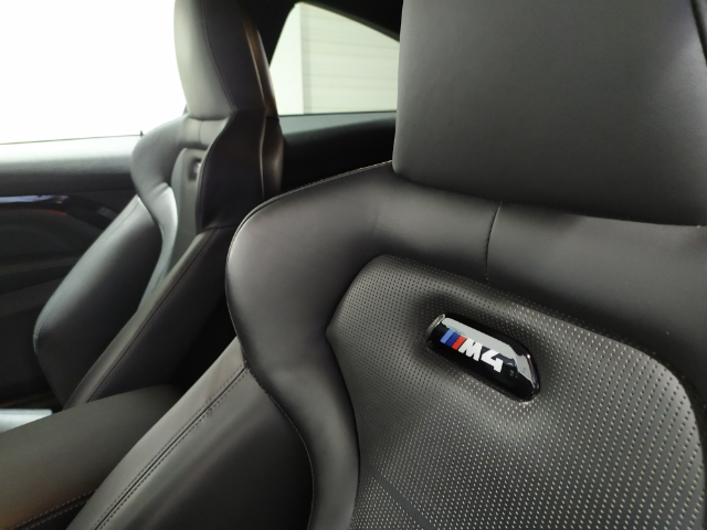 BMW M M4 Coupe color Blanco. Año 2019. 317KW(431CV). Gasolina. En concesionario Hispamovil Elche de Alicante