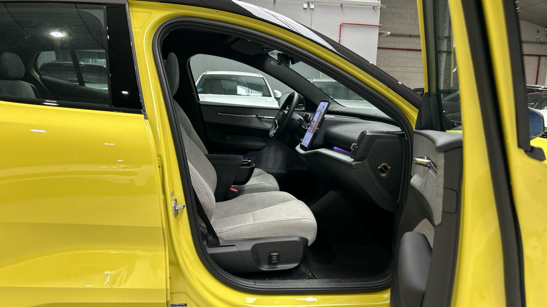 Volvo EX30 segunda mano 77267186 - 8 Volvo EX30 segunda mano 77267186 - 8