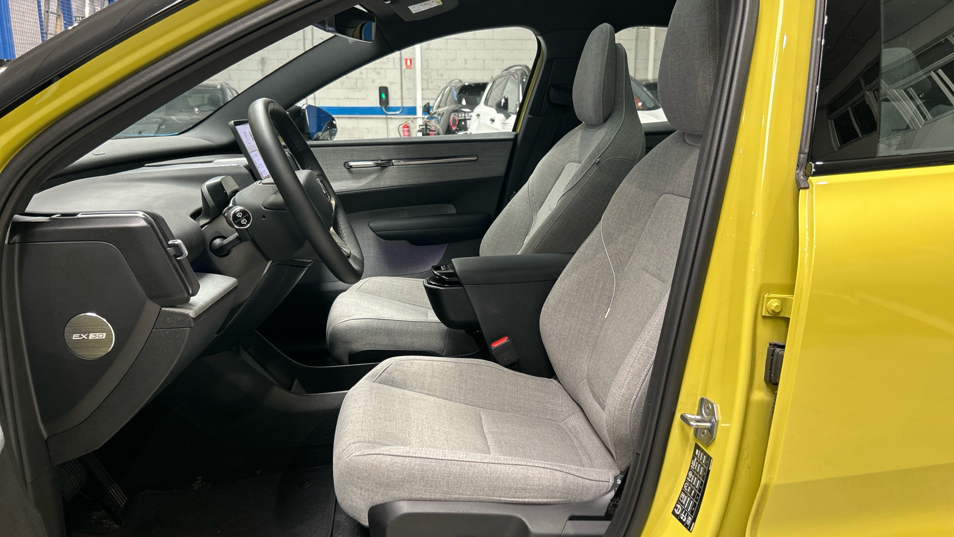 Volvo EX30 segunda mano 77267186 - 9 Volvo EX30 segunda mano 77267186 - 9