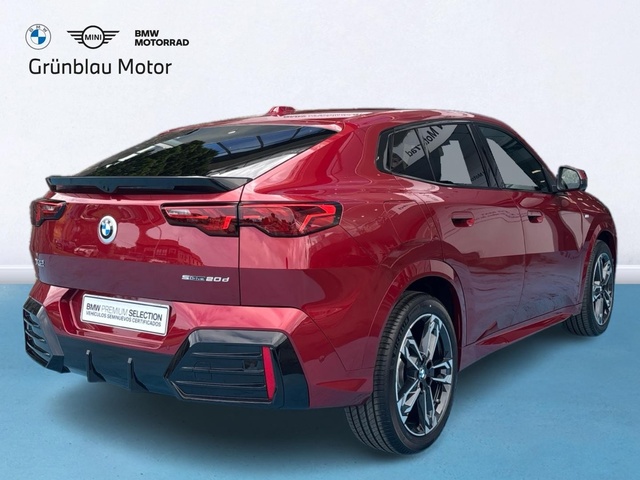 BMW X2 sDrive20d color Rojo. Año 2025. 120KW(163CV). Diésel. En concesionario Grünblau Motor (Bmw y Mini) de Cantabria