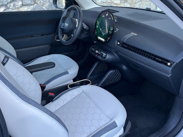 fotoG 7 del MINI MINI 3 Puertas Cooper SE 160 kW (218 CV) 218cv Eléctrico del 2025 en Cantabria