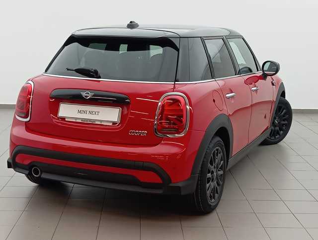 fotoG 3 del MINI MINI 5 Puertas Cooper 100 kW (136 CV) 136cv Gasolina del 2022 en Zaragoza