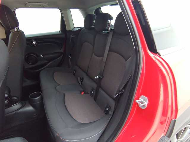 fotoG 8 del MINI MINI 5 Puertas Cooper 100 kW (136 CV) 136cv Gasolina del 2022 en Zaragoza