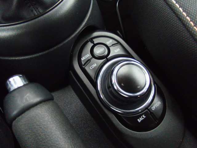 fotoG 14 del MINI MINI 5 Puertas Cooper 100 kW (136 CV) 136cv Gasolina del 2022 en Zaragoza