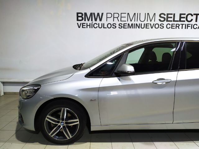 BMW Serie 2 218d Active Tourer color Gris Plata. Año 2017. 110KW(150CV). Diésel. En concesionario Hispamovil Elche de Alicante