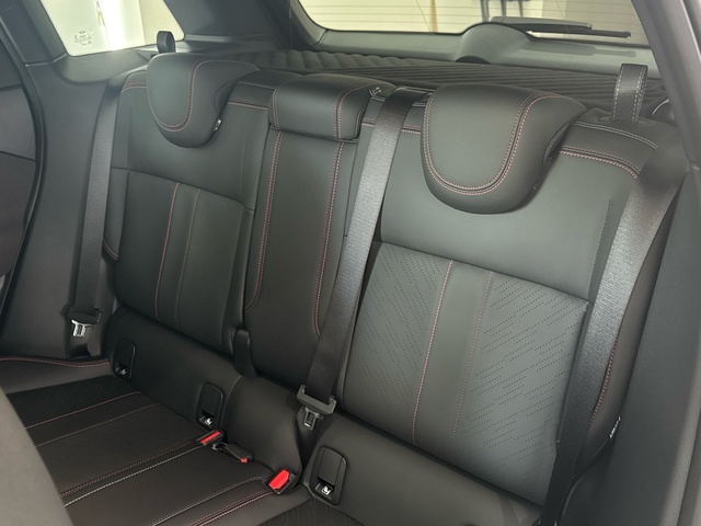 fotoG 8 del MINI MINI Aceman SE 160 kW (218 CV) 218cv Eléctrico del 2025 en Burgos