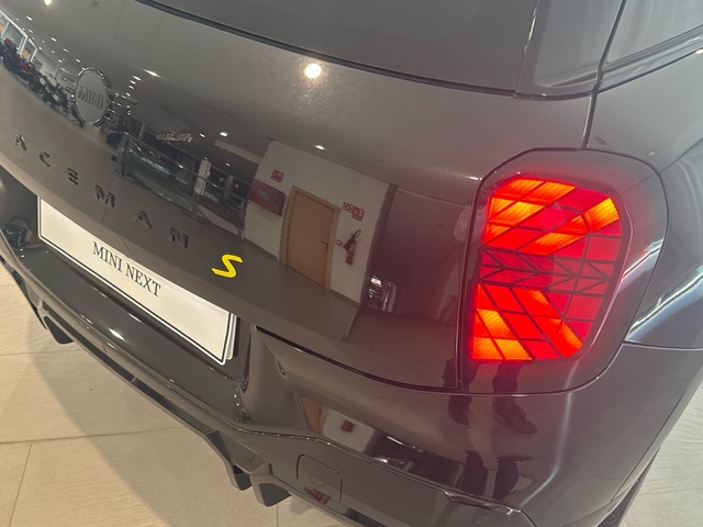 fotoG 15 del MINI MINI Aceman SE 160 kW (218 CV) 218cv Eléctrico del 2025 en Burgos