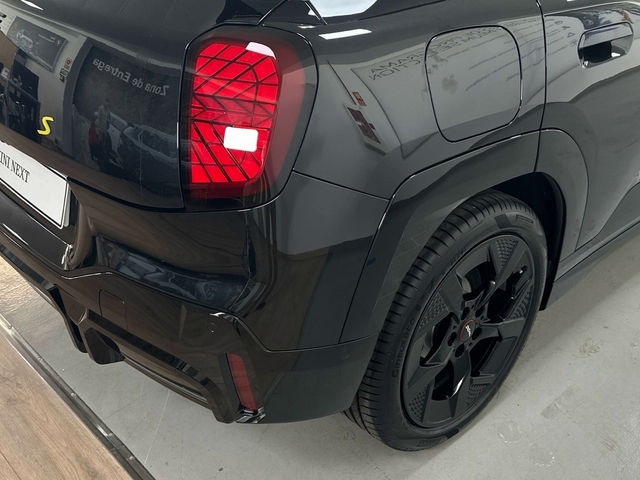 fotoG 12 del MINI MINI Aceman SE 160 kW (218 CV) 218cv Eléctrico del 2025 en Asturias