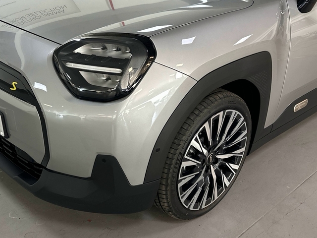 fotoG 5 del MINI MINI Aceman SE 160 kW (218 CV) 218cv Eléctrico del 2025 en Asturias