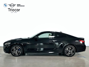 Fotos de BMW Serie 4 M440i Coupé color Negro. Año 2023. 275KW(374CV). Gasolina. En concesionario Triocar Gijón (Bmw y Mini) de Asturias