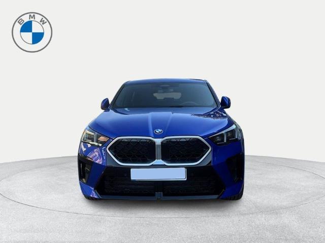 BMW X2 xDrive20d color Azul. Año 2025. 120KW(163CV). Diésel. En concesionario Ilbira Motor | Granada de Granada