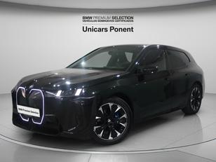 Fotos de BMW iX xDrive45 color Negro. Año 2025. 300KW(408CV). Eléctrico. En concesionario Unicars Ponent de Lleida