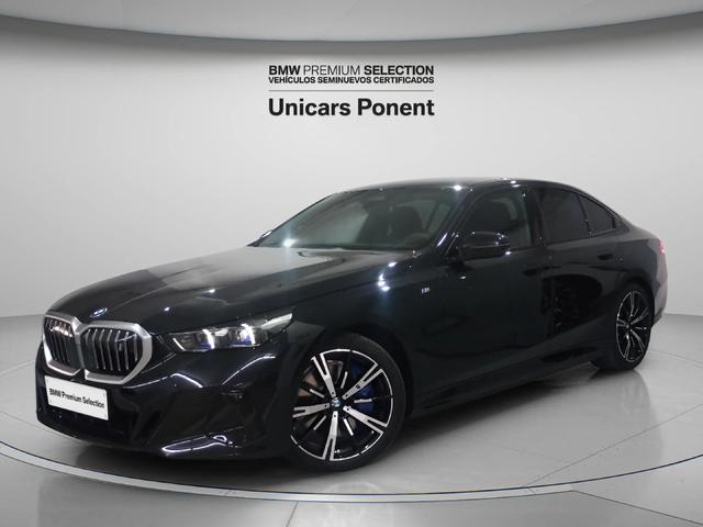 BMW i5 eDrive40 color Negro. Año 2025. 250KW(340CV). Eléctrico. En concesionario Unicars Ponent de Lleida