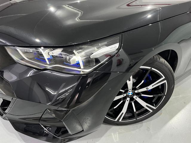 BMW i5 eDrive40 color Negro. Año 2025. 250KW(340CV). Eléctrico. En concesionario Unicars Ponent de Lleida