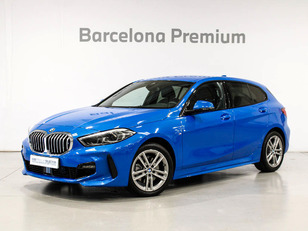 Fotos de BMW Serie 1 118d color Azul. Año 2024. 110KW(150CV). Diésel. En concesionario Barcelona Premium -- GRAN VIA de Barcelona