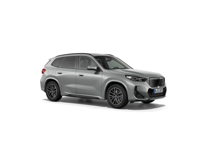 BMW iX1 xDrive30 color Gris Plata. Año 2024. 230KW(313CV). Eléctrico. En concesionario Barcelona Premium -- GRAN VIA de Barcelona