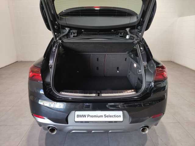 BMW X2 xDrive20i color Negro. Año 2021. 141KW(192CV). Gasolina. En concesionario Motor Munich Cadi - Manresa - VO de Barcelona