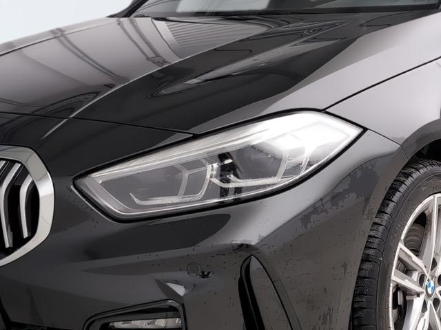BMW Serie 1 118d color Negro. Año 2024. 110KW(150CV). Diésel. En concesionario Automotor Premium Marbella - Málaga de Málaga