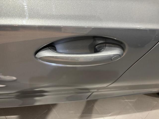 BMW Serie 3 318d color Gris. Año 2024. 110KW(150CV). Diésel. En concesionario Automotor Costa, S.L.U. de Almería