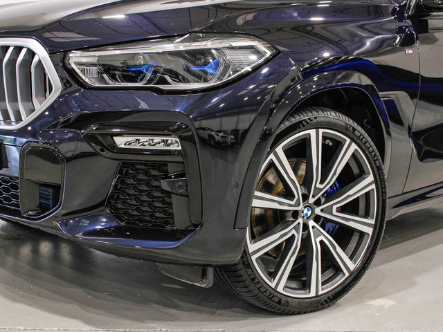 BMW X6 xDrive30d color Negro. Año 2021. 210KW(286CV). Diésel. En concesionario Barcelona Premium -- GRAN VIA de Barcelona