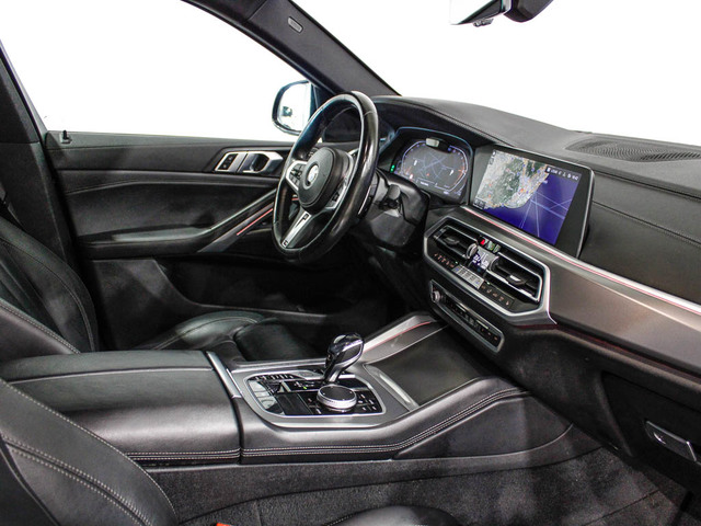 BMW X6 xDrive30d color Negro. Año 2021. 210KW(286CV). Diésel. En concesionario Barcelona Premium -- GRAN VIA de Barcelona