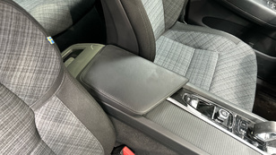 Volvo XC60 B4 D Core Auto 145 kW (197 CV) - 24 Volvo XC60 B4 D Ocasión 145 KW (197CV) - 24