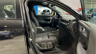 Volvo XC40 Single Recharge Core Auto 175 kW (238 CV) - 7 Volvo XC40 - Ocasión 175 KW (238CV) - 7