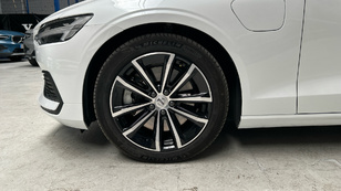 Volvo V60 T6 Recharge Inscription Core AWD Auto 257 kW (350 CV) - 14 Volvo V60 T6 Ocasión 257 KW (350CV) - 14