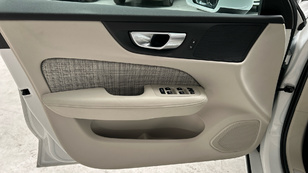 Volvo V60 T6 Recharge Inscription Core AWD Auto 257 kW (350 CV) - 41 Volvo V60 T6 Ocasión 257 KW (350CV) - 41