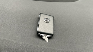 Volvo V60 T6 Recharge Inscription Core AWD Auto 257 kW (350 CV) - 53 Volvo V60 T6 Ocasión 257 KW (350CV) - 53