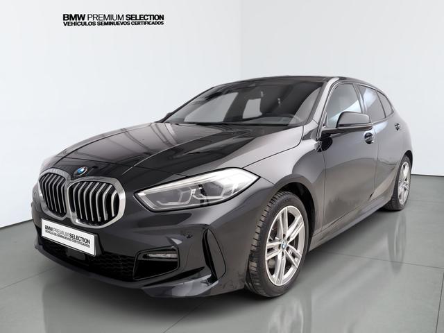 BMW Serie 1 118d color Negro. Año 2024. 110KW(150CV). Diésel. En concesionario Automotor Costa, S.L.U. de Almería