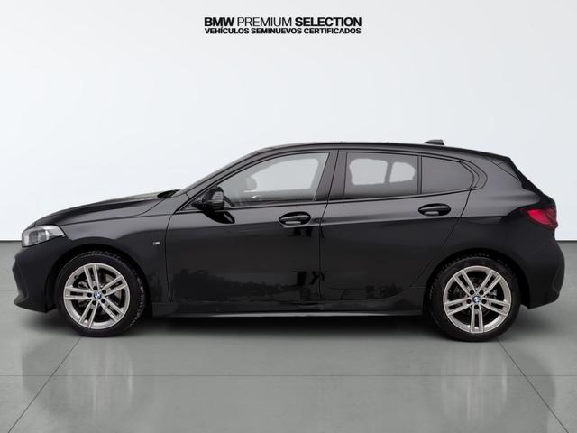 BMW Serie 1 118d color Negro. Año 2024. 110KW(150CV). Diésel. En concesionario Automotor Costa, S.L.U. de Almería