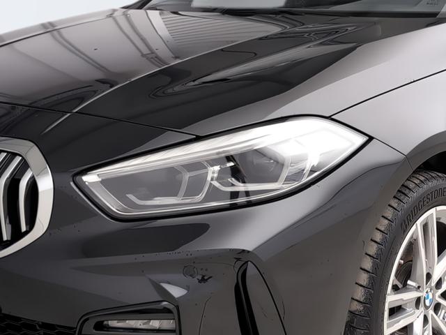 BMW Serie 1 118d color Negro. Año 2024. 110KW(150CV). Diésel. En concesionario Automotor Costa, S.L.U. de Almería