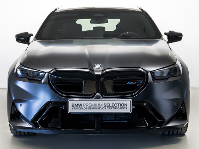 BMW M M5 Touring color Gris. Año 2025. 535KW(727CV). Híbrido Electro/Gasolina. En concesionario BMW Fuenteolid Valladolid de Valladolid