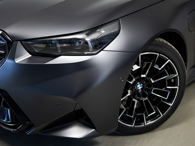BMW M M5 Touring color Gris. Año 2025. 535KW(727CV). Híbrido Electro/Gasolina. En concesionario BMW Fuenteolid Valladolid de Valladolid