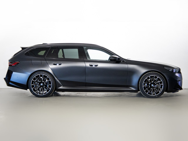 BMW M M5 Touring color Gris. Año 2025. 535KW(727CV). Híbrido Electro/Gasolina. En concesionario BMW Fuenteolid Valladolid de Valladolid