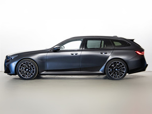 Fotos de BMW M M5 Touring color Gris. Año 2025. 535KW(727CV). Híbrido Electro/Gasolina. En concesionario BMW Fuenteolid Valladolid de Valladolid