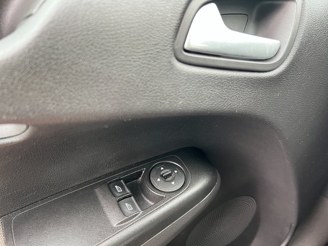 Ford Transit Courier Kombi 1.5 TDCi Ambiente 74 kW (100 CV)