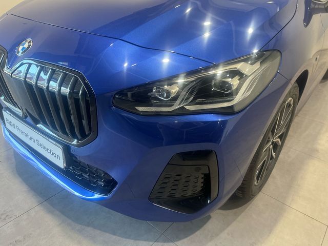 BMW Serie 2 218d Active Tourer color Azul. Año 2025. 110KW(150CV). Diésel. En concesionario Motor Munich - Terrassa - VO de Barcelona