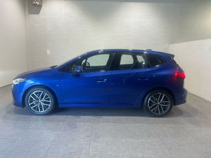 Fotos de BMW Serie 2 218d Active Tourer color Azul. Año 2025. 110KW(150CV). Diésel. En concesionario Motor Munich - Terrassa - VO de Barcelona
