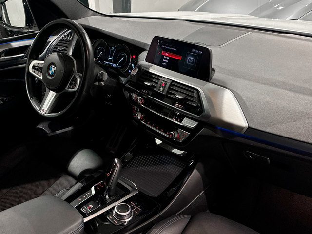 BMW X3 xDrive30e color Blanco. Año 2021. 215KW(292CV). Híbrido Electro/Gasolina. En concesionario BMW Marcos Automoción de Valencia