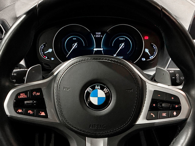 BMW X3 xDrive30e color Blanco. Año 2021. 215KW(292CV). Híbrido Electro/Gasolina. En concesionario BMW Marcos Automoción de Valencia