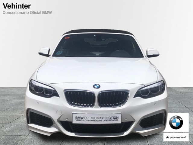 BMW Serie 2 218i Cabrio color Blanco. Año 2019. 100KW(136CV). Gasolina. En concesionario Vehinter Getafe de Madrid