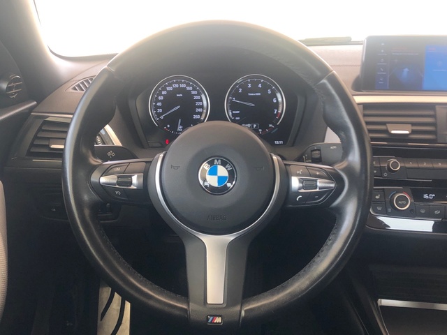 BMW Serie 2 218i Cabrio color Blanco. Año 2019. 100KW(136CV). Gasolina. En concesionario Vehinter Getafe de Madrid