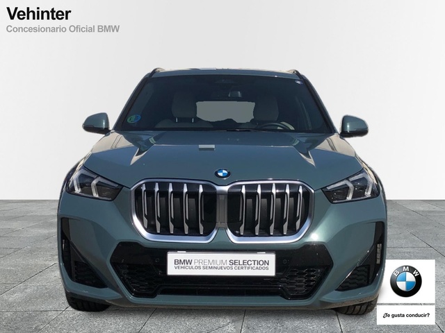 BMW X1 xDrive20d color Verde. Año 2024. 120KW(163CV). Diésel. En concesionario Vehinter Getafe de Madrid
