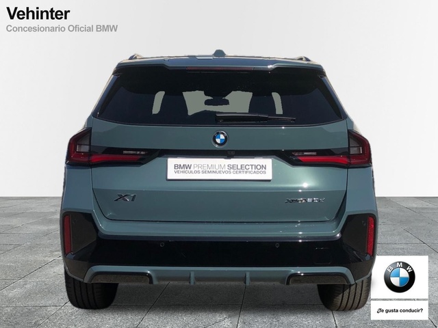 BMW X1 xDrive20d color Verde. Año 2024. 120KW(163CV). Diésel. En concesionario Vehinter Getafe de Madrid